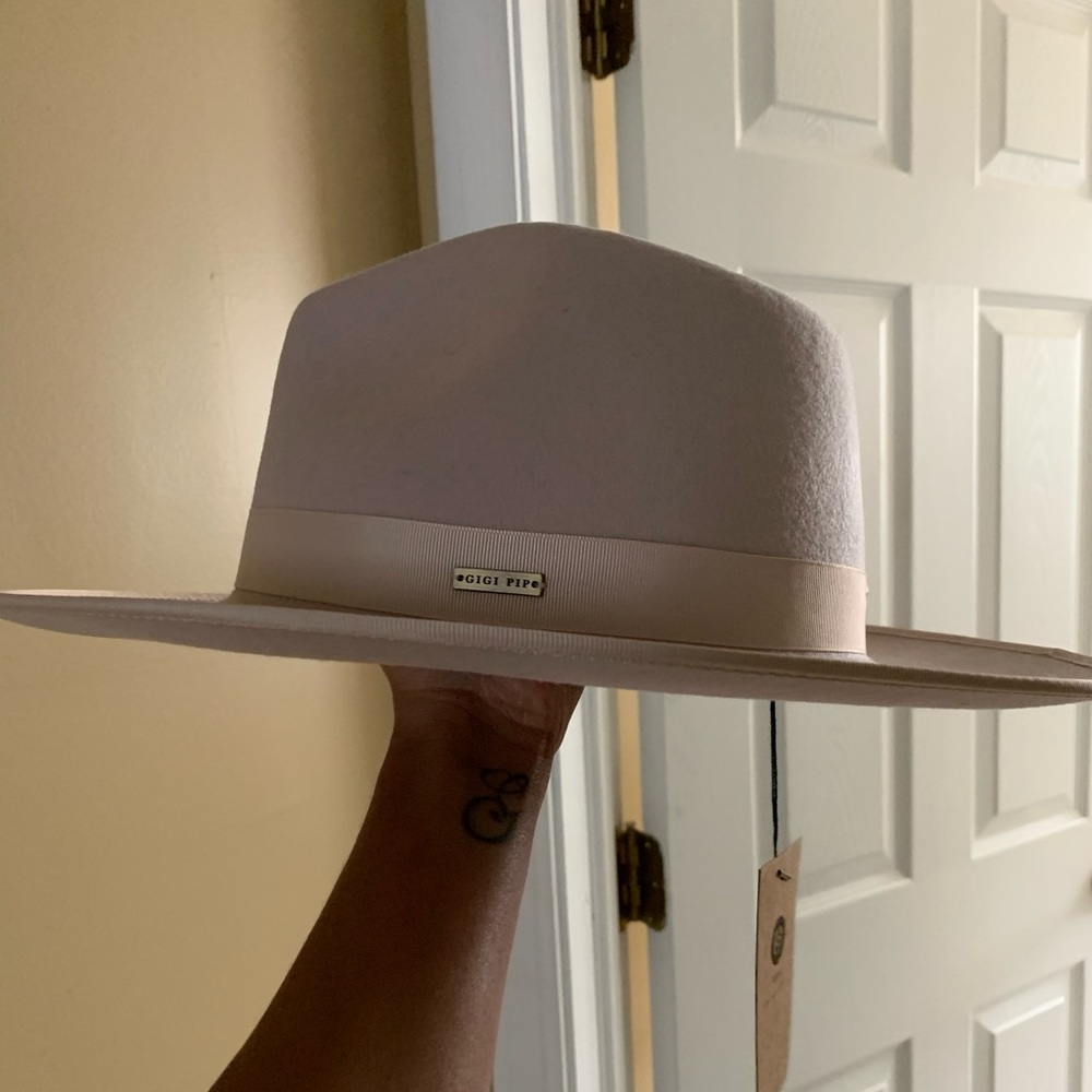 Brand new GiGi pip Monroe in ivory size 57 s/m